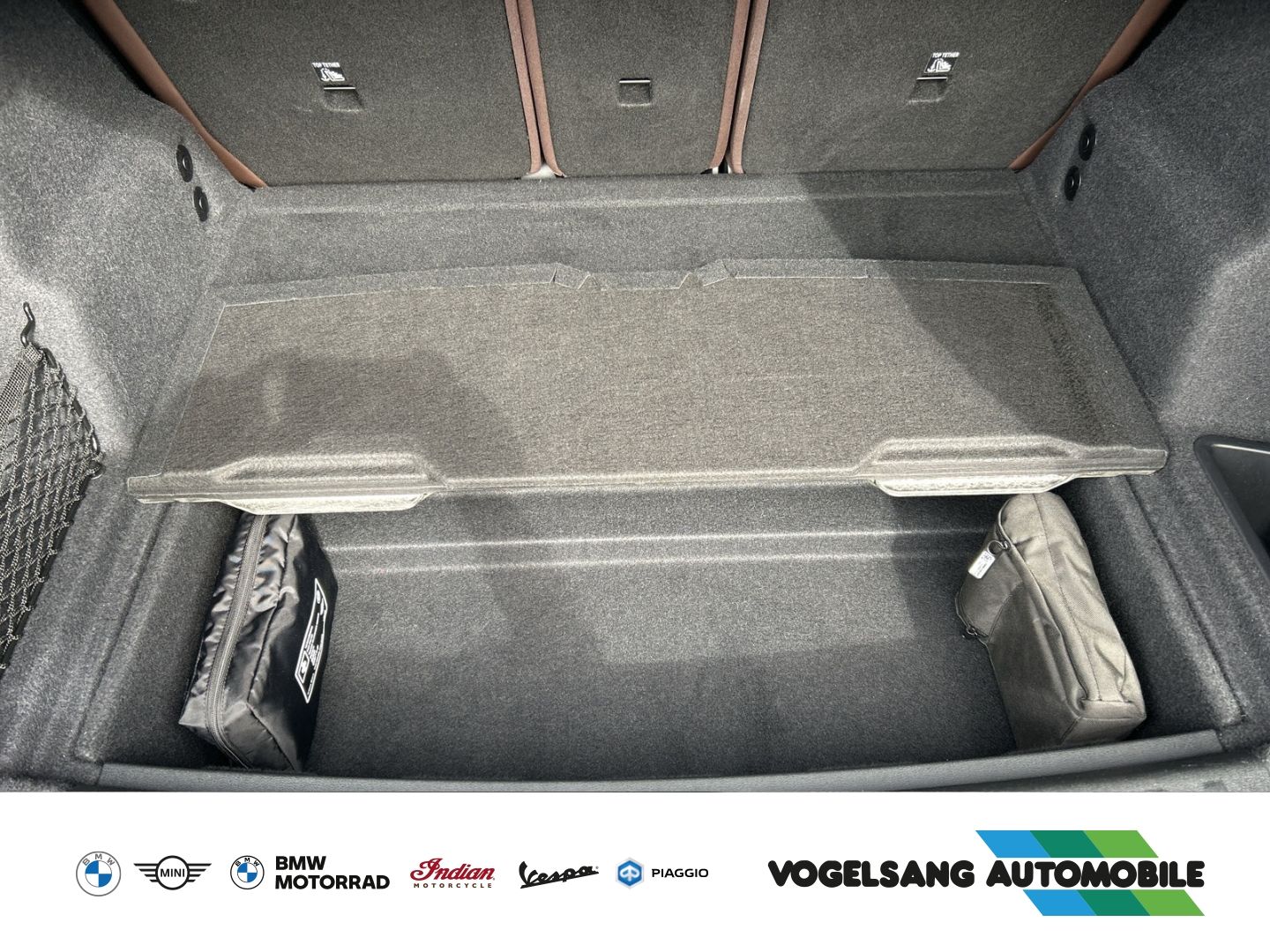 Fahrzeugabbildung BMW X1 xDrive23iA,M Sport,AHK,DrivingAssistentPlus,L