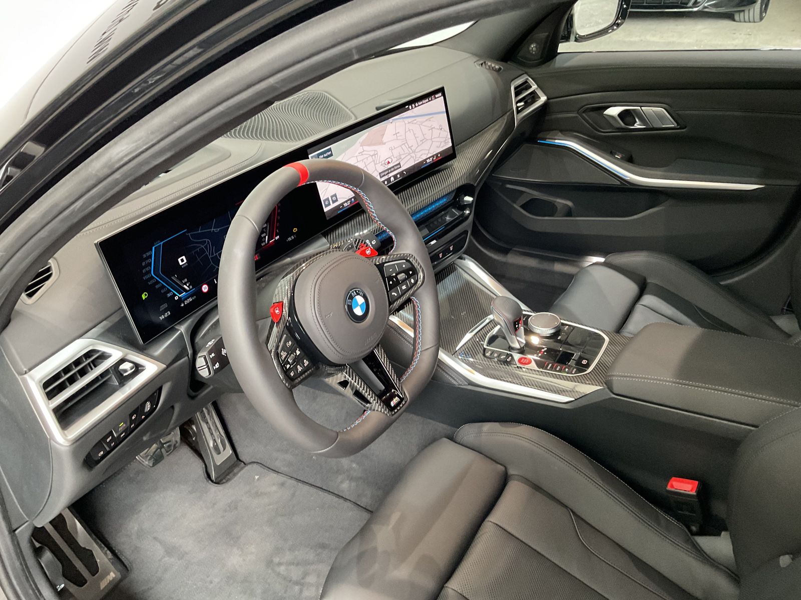 Fahrzeugabbildung BMW M3 Touring Sitzbelüftung vorn, HK Surround, Komf