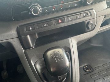 Opel Vivaro - 12