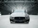 Jaguar XE S Automatik S - silberne Jaguar XE