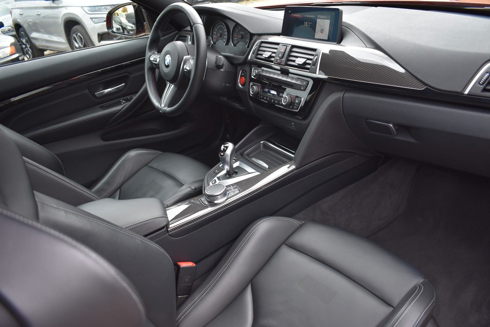 Fahrzeugabbildung BMW M4 Coupe Competition/HUD/Shadow/Carbon/DKG