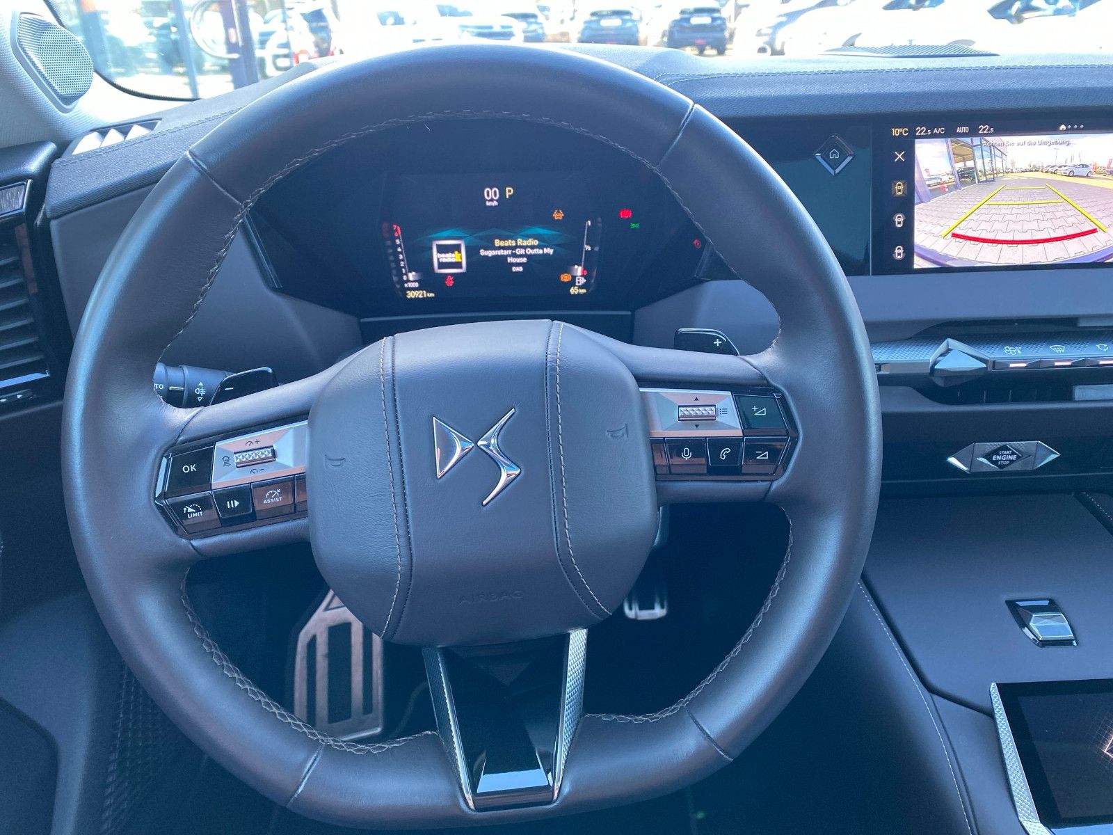 Fahrzeugabbildung DS Automobiles DS4 Benzin Automatik 130 ETOILE *LEDER*MatrixLED