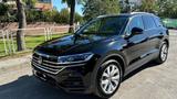 Volkswagen TOUAREG III V6 3.0TDI Luftfeder AHK Scheckheft - gebrauchte VW Touareg aus dem Jahr 2018