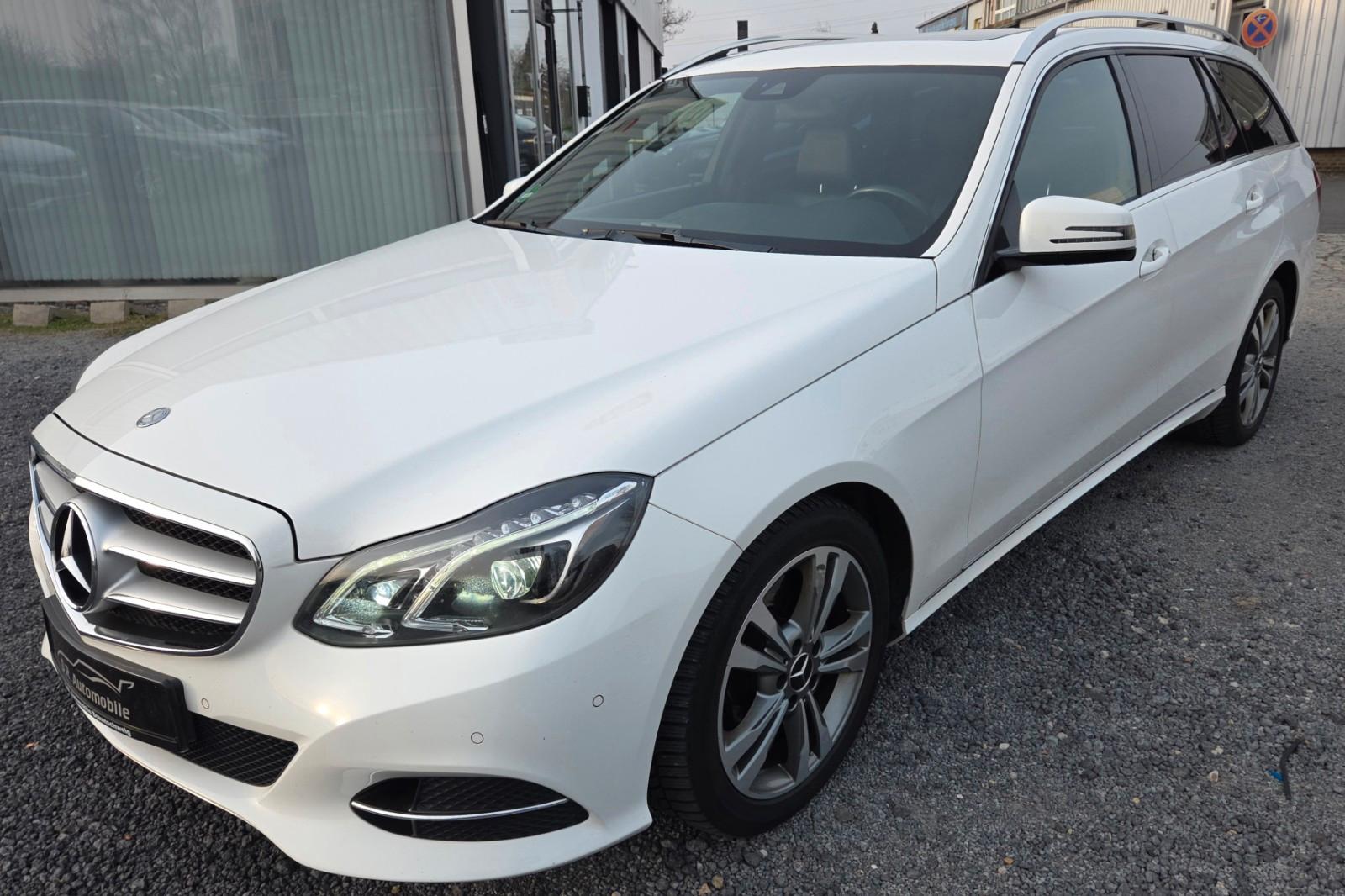 Mercedes-Benz E 250 T Edition 4Matic Schiebedach SHZ AHK LED