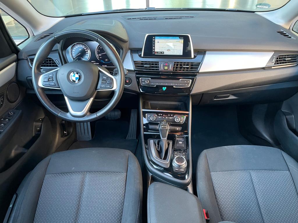 BMW 225