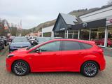 Ford Focus ST-Line Bi-Xenon Nav Businesspak 2 - Ford Focus: X