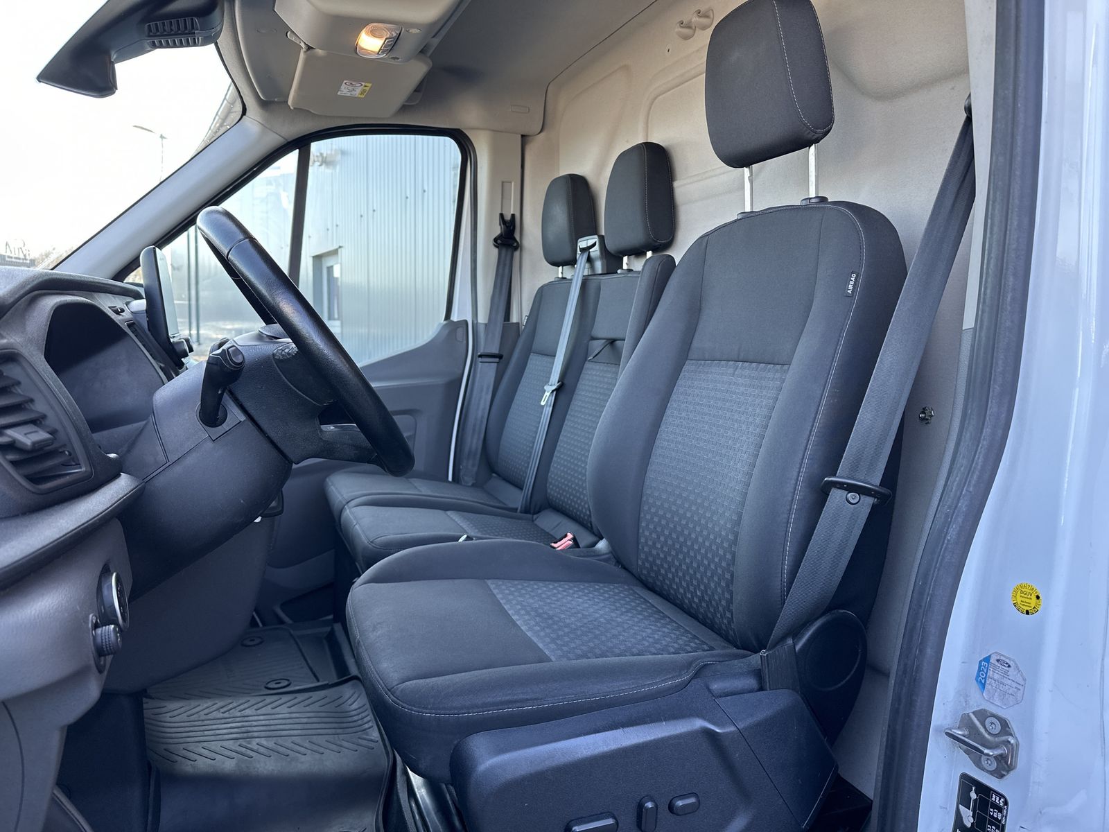 Fahrzeugabbildung Ford Transit 350 L3 NAV+KAMERA+CARPLAY+TEMPO+SHZ+1HD