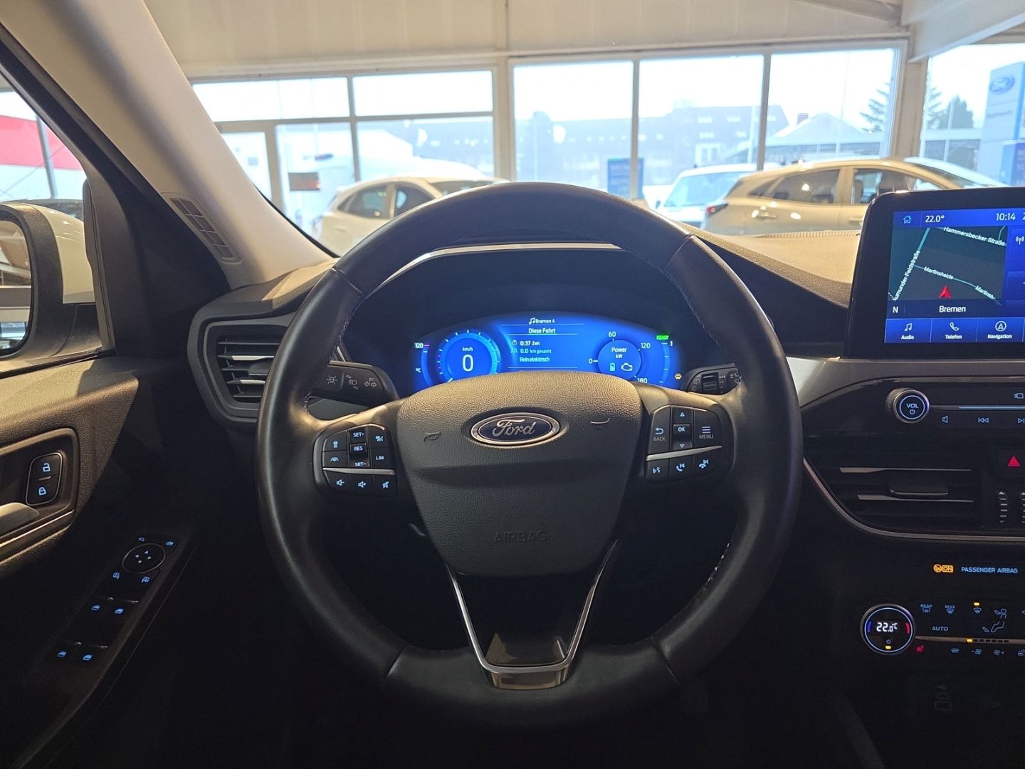 Fahrzeugabbildung Ford Kuga PHEV Titanium X GJR B&O Navi Digitales Cock