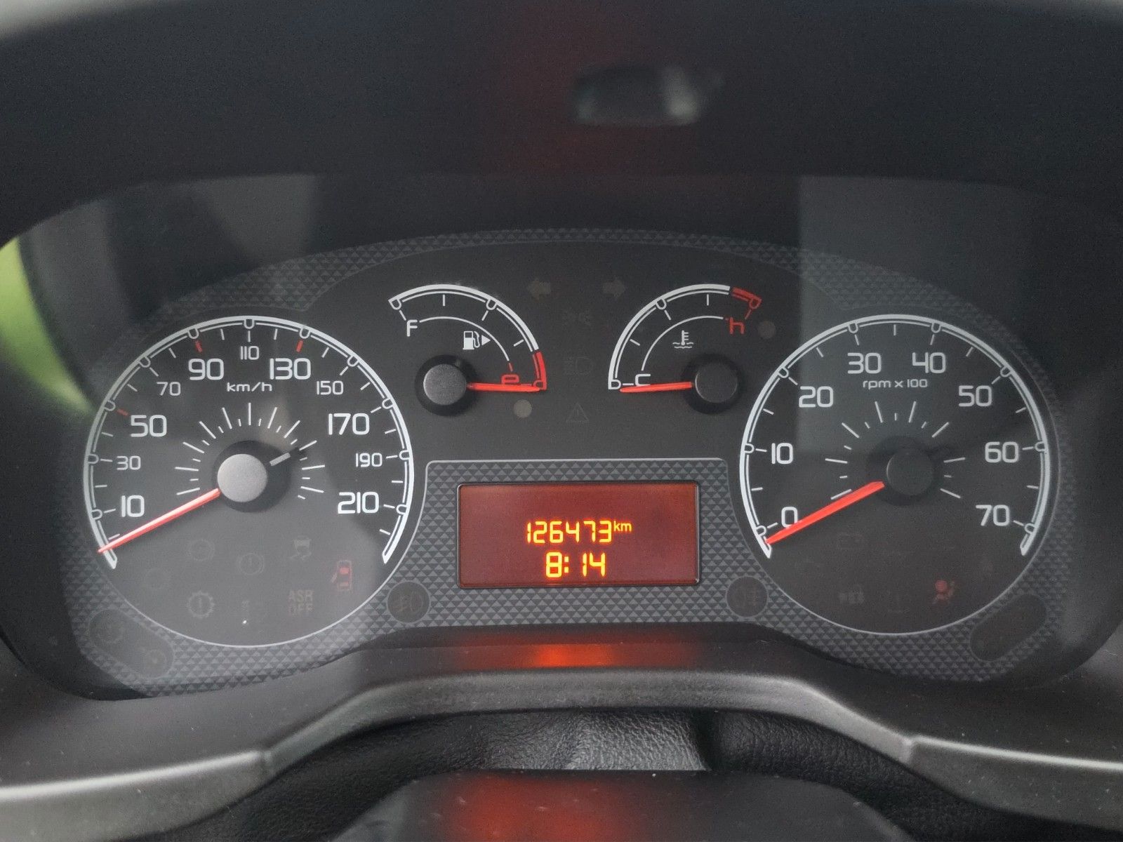 Fahrzeugabbildung Fiat Qubo 1.4 8V MY QUBO AUS 1.HAND
