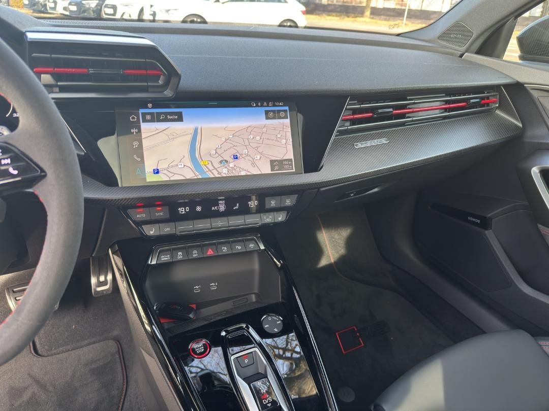 Fahrzeugabbildung Audi RS 3 Limousine 2.5 quattro W TFSI HUD,Kamera,LED
