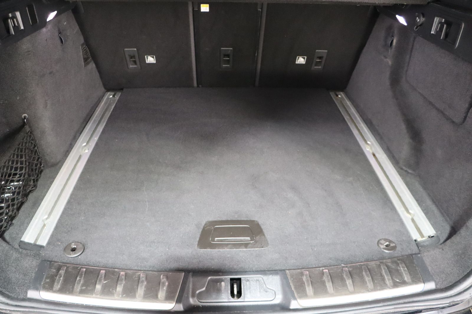 Fahrzeugabbildung Jaguar F-Pace 25t AWD * Navi * Anhängerk * LED