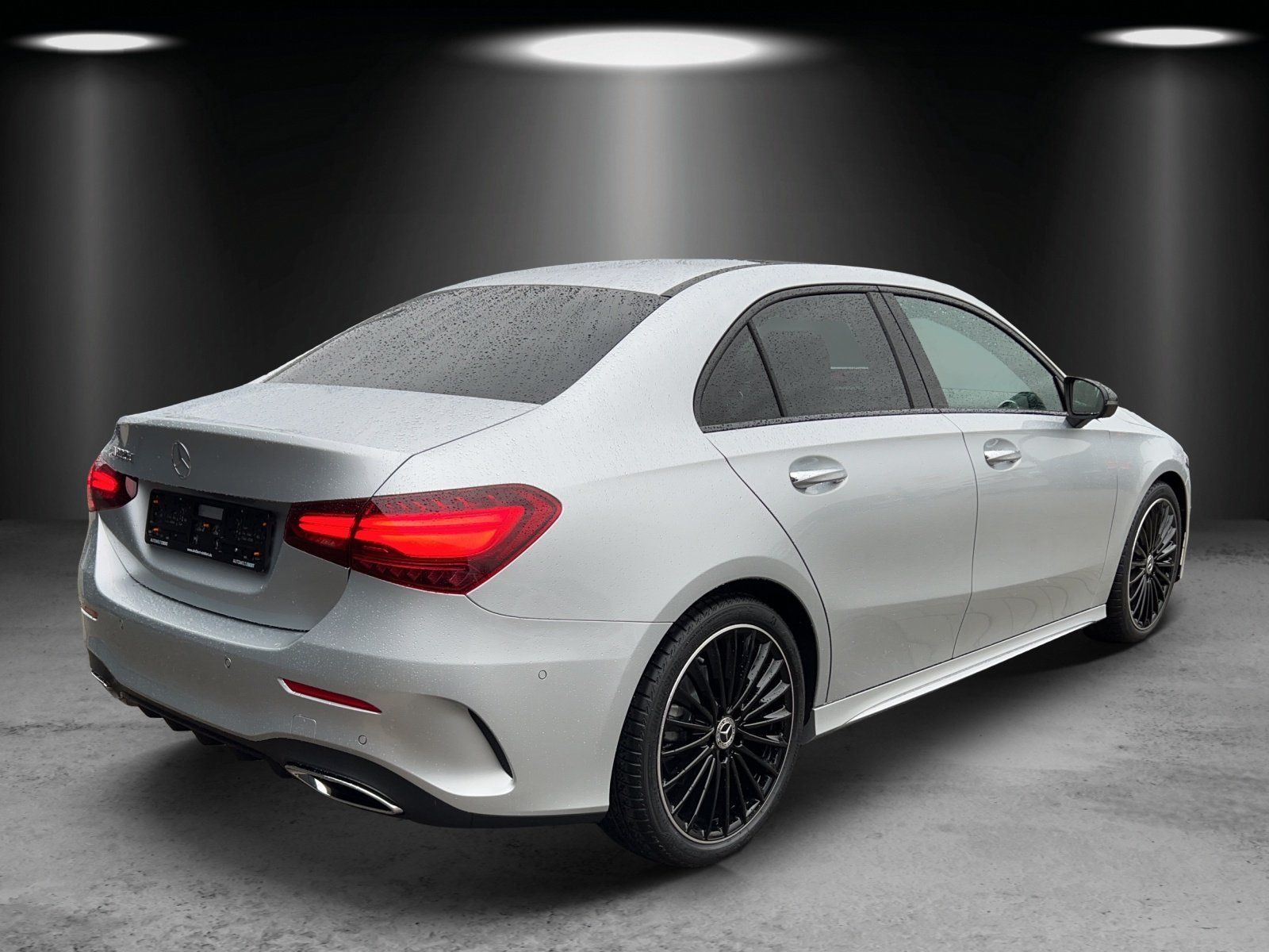 Fahrzeugabbildung Mercedes-Benz A 220 d Lim+AMG-Line+Burmester+DISTRONIC+PSD+19"