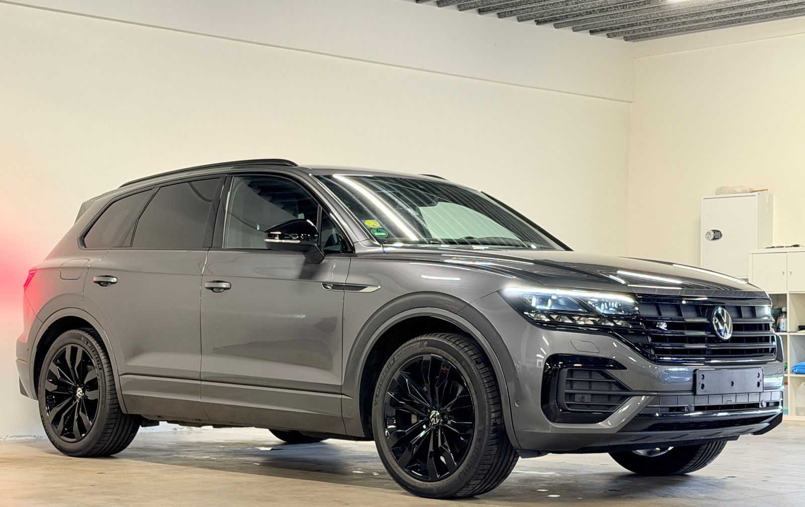 Volkswagen Touareg R-Line Black Style 4Motion imagem 3