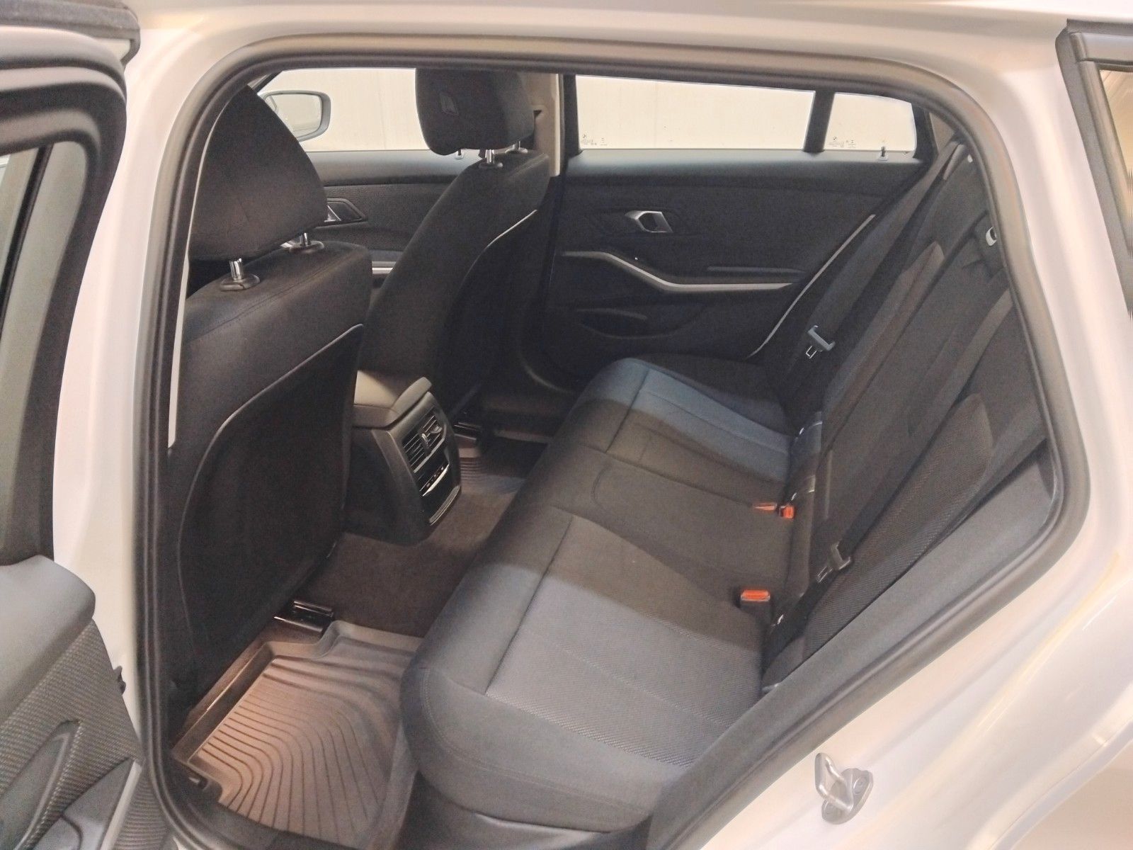 BMW 320 (06/2022, Diesel)