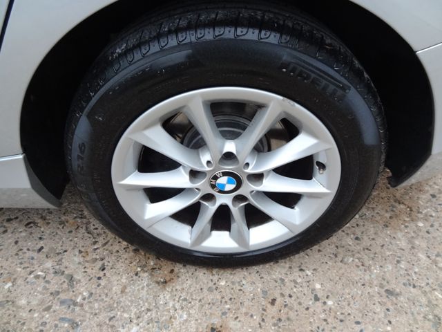 Fahrzeugabbildung BMW 116 i/Automatik/1.Hd/Kamera/Navi/Xenon/AHK/