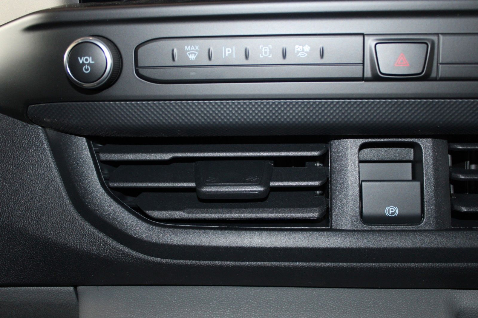Fahrzeugabbildung Ford Transit Custom TREND L2 Kasten AHK Dachträger