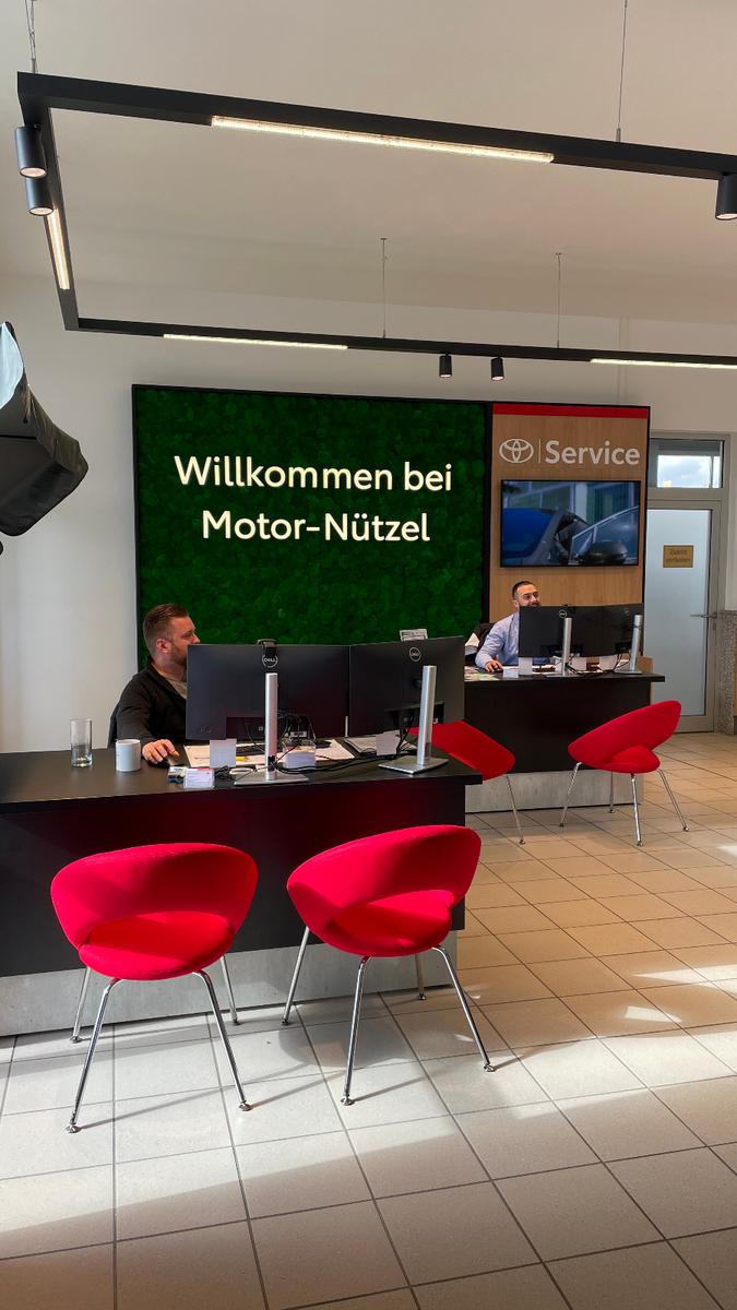 showroom-image-main
