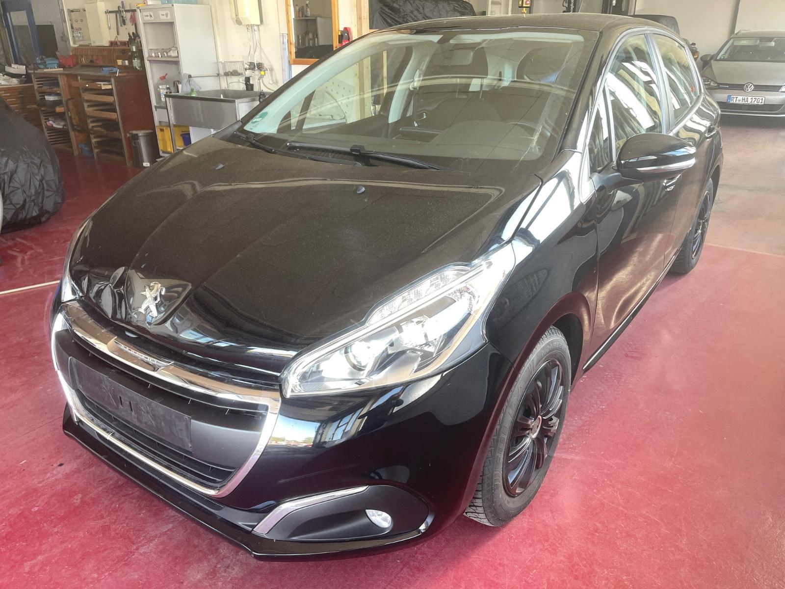 Peugeot 208 PureTech 82*Sitzheizung*PDC