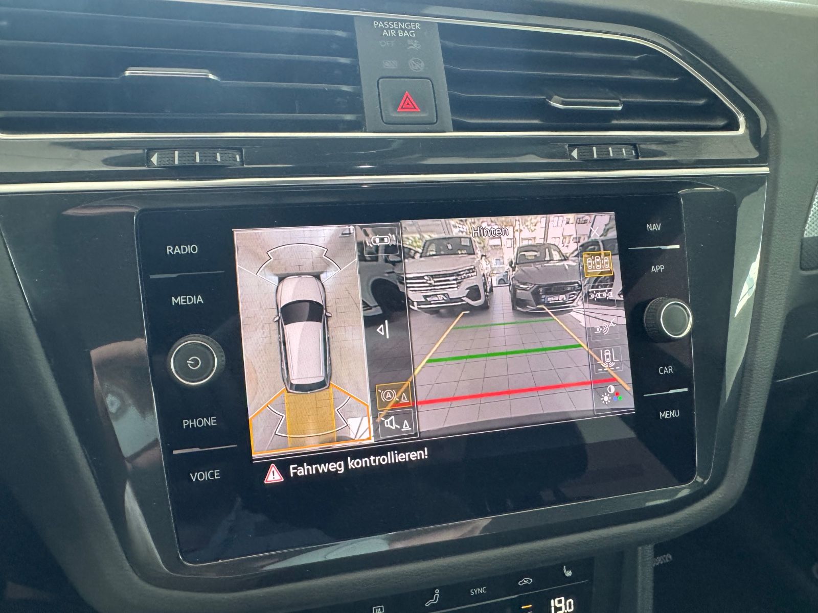 Fahrzeugabbildung Volkswagen Tiguan Active eHybrid/Navi/LED/AHK/HUD/360°Cam/