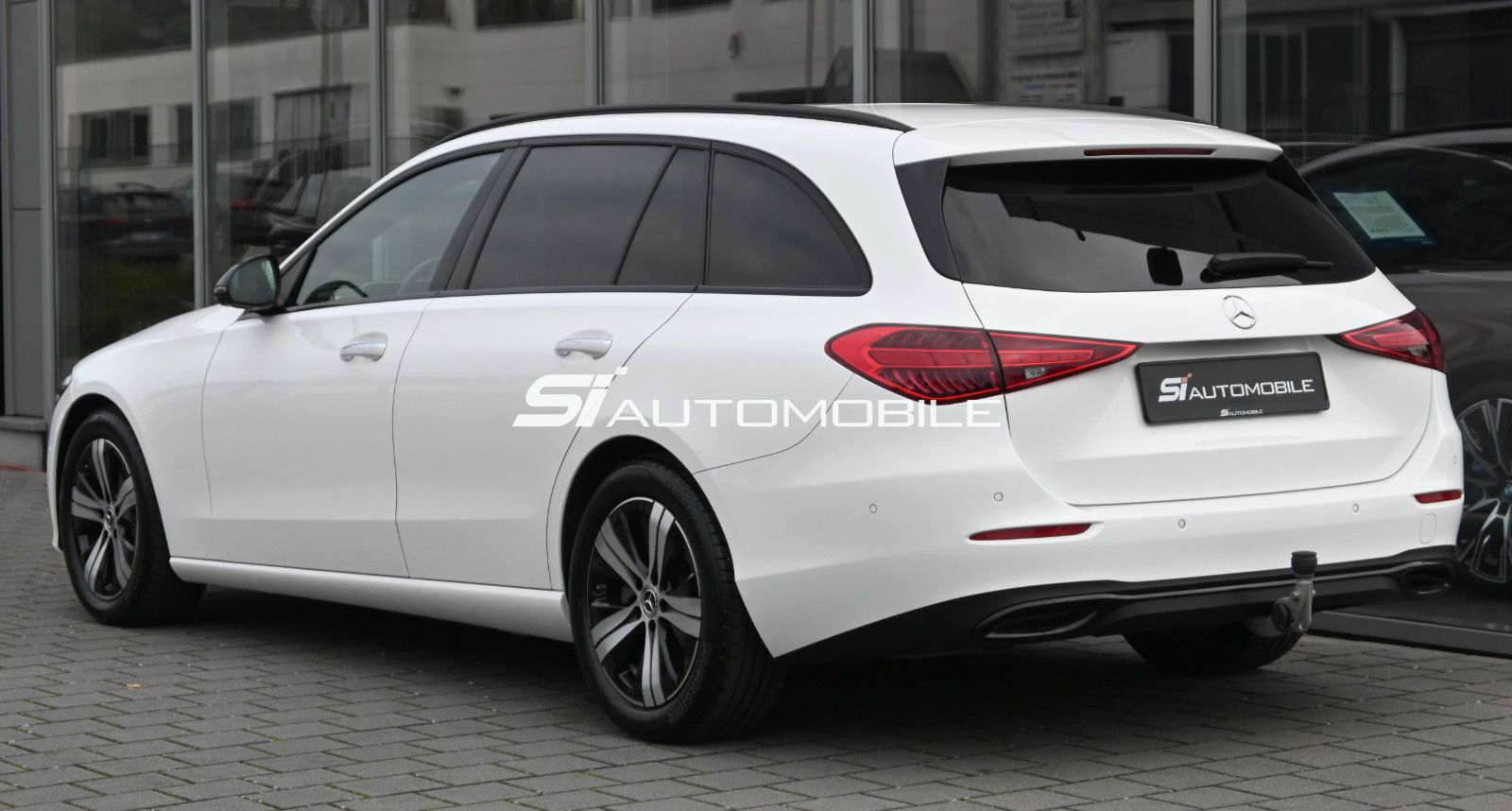 Fahrzeugabbildung Mercedes-Benz C 200 d T Avantgarde °Night Pak°AHK°ILS°360°KAM