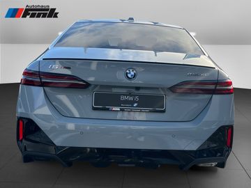 BMW i5 eDrive40