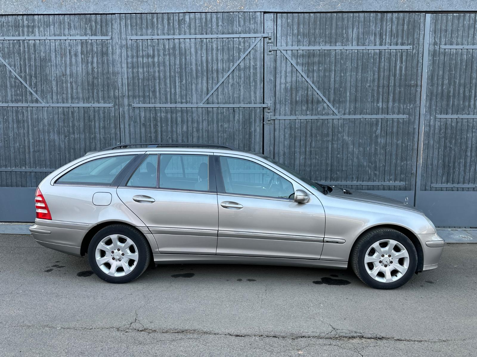 Mercedes-Benz C200 2005 — photo 6