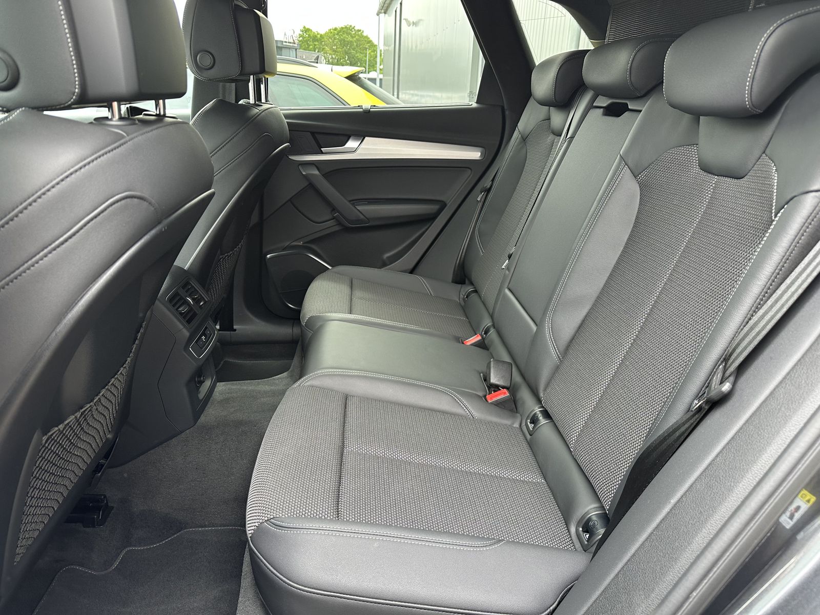 Fahrzeugabbildung Audi Q5 40 TDI S-Line Qu NAV+MATRIX+ACC+AHK+STHZG+VC