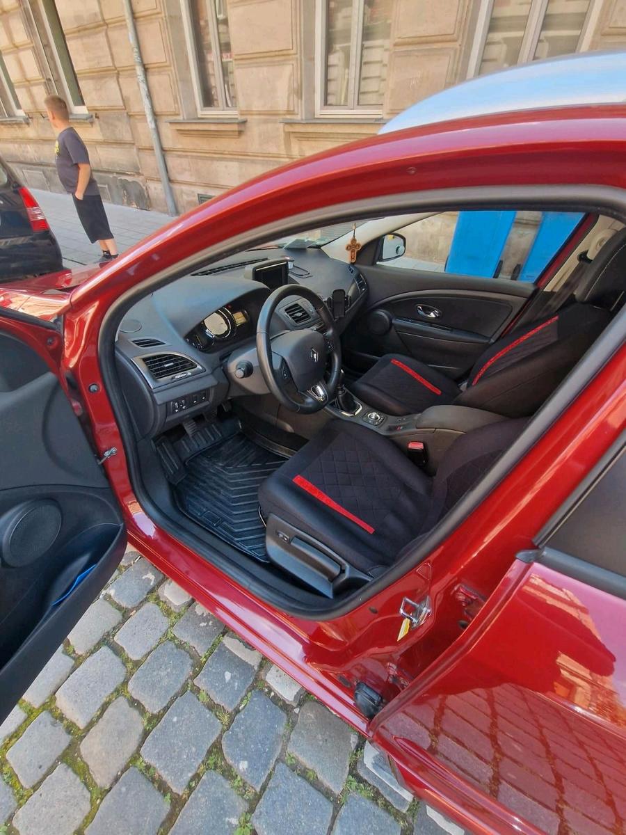 Renault Megane 2014 — photo 10