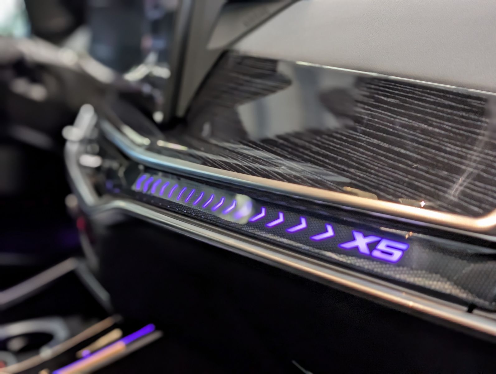 Fahrzeugabbildung BMW X5 30d xDrive M-Sport Innovati AHK H&K UPE:105T€