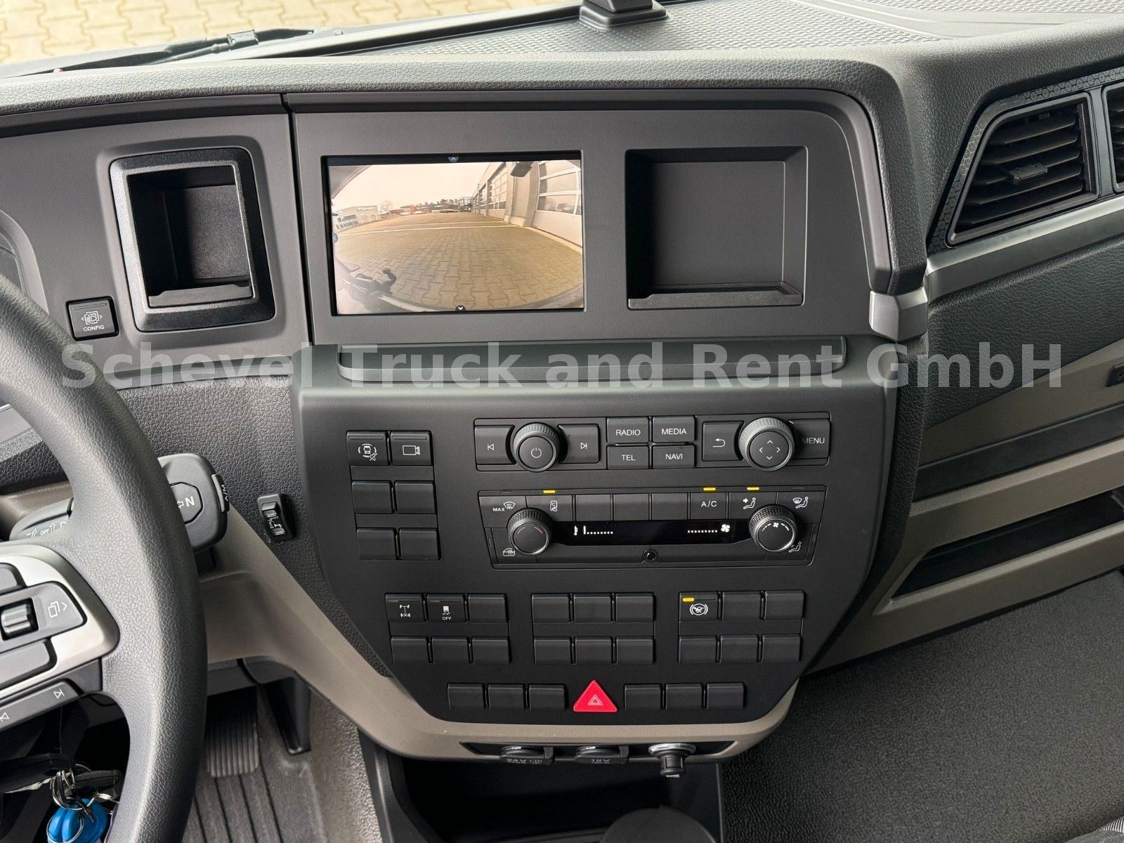 Fahrzeugabbildung MAN TGL 8.220 MEILLER TRIGENIUS 2x Ahk HIAB 072