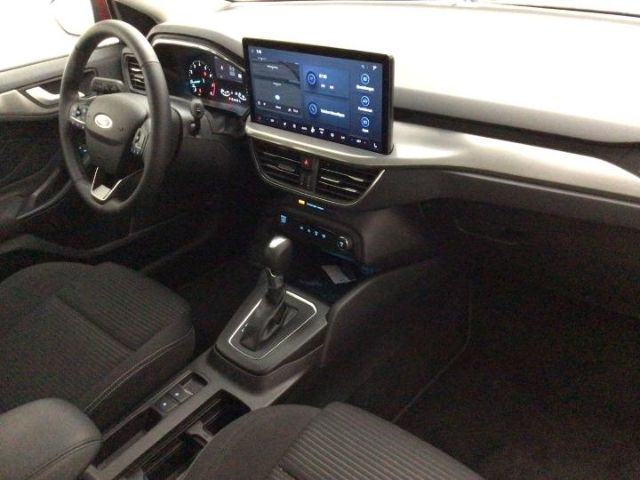 Fahrzeugabbildung Ford Focus Turnier Titanium FAHRERASSISTENZPAKET