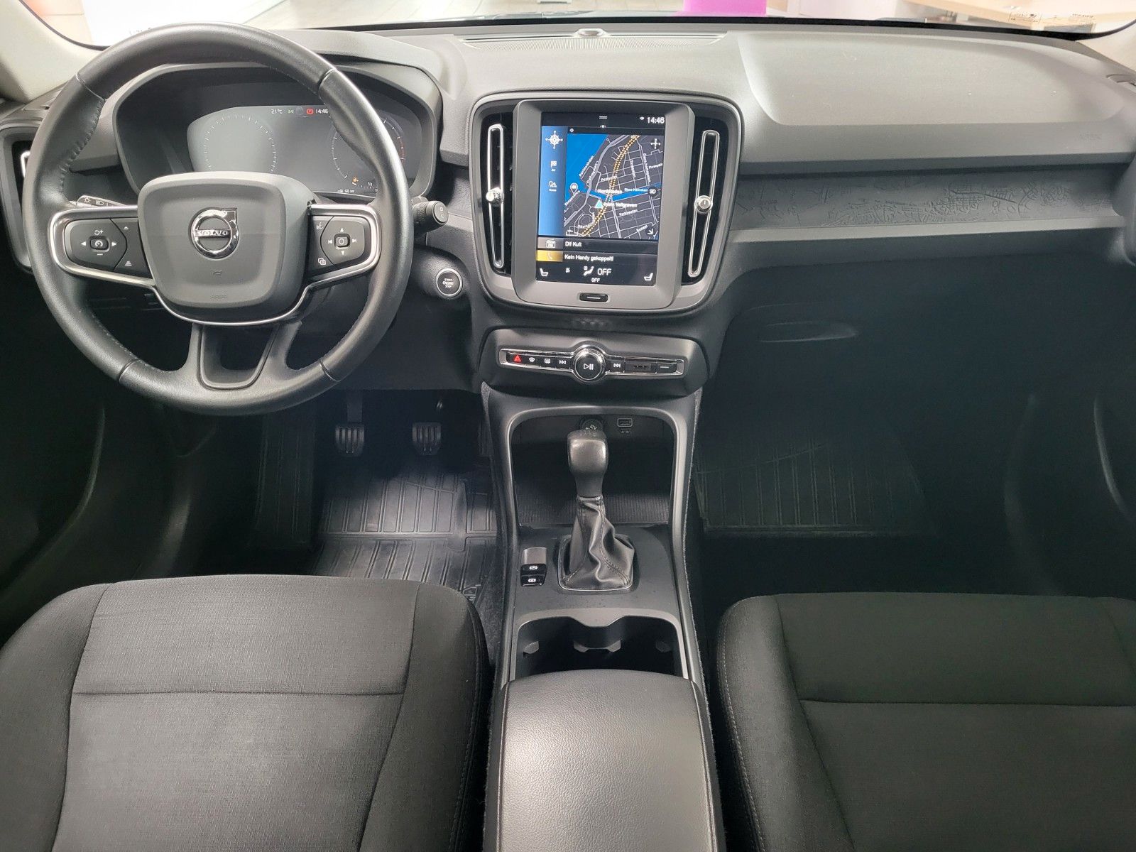 Fahrzeugabbildung Volvo XC40 Momentum Core Winter-P., Kamera, Navi