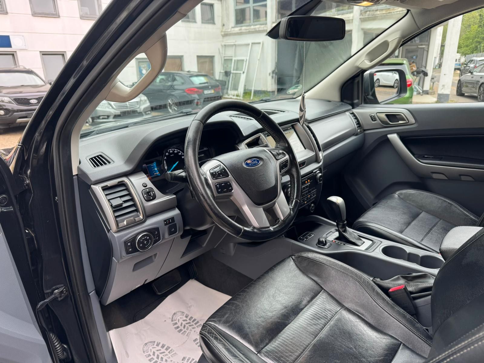 Ford Ranger Limited 3.2 TDCI Extrakabine 4x4 foto 13