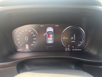 Volvo XC40 R Design Recharge Plug-In Hybrid 2WD