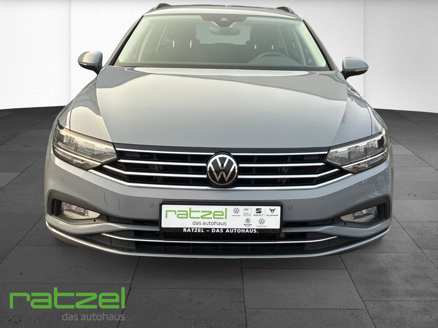 Fahrzeugabbildung Volkswagen Passat Variant 2.0 TDI DSG Business Navi Massage
