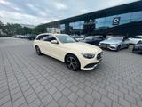 Mercedes-Benz E 220 d T Autom. - - Mercedes-Benz E 220: Taxi