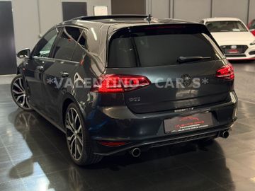 Volkswagen Golf - 12