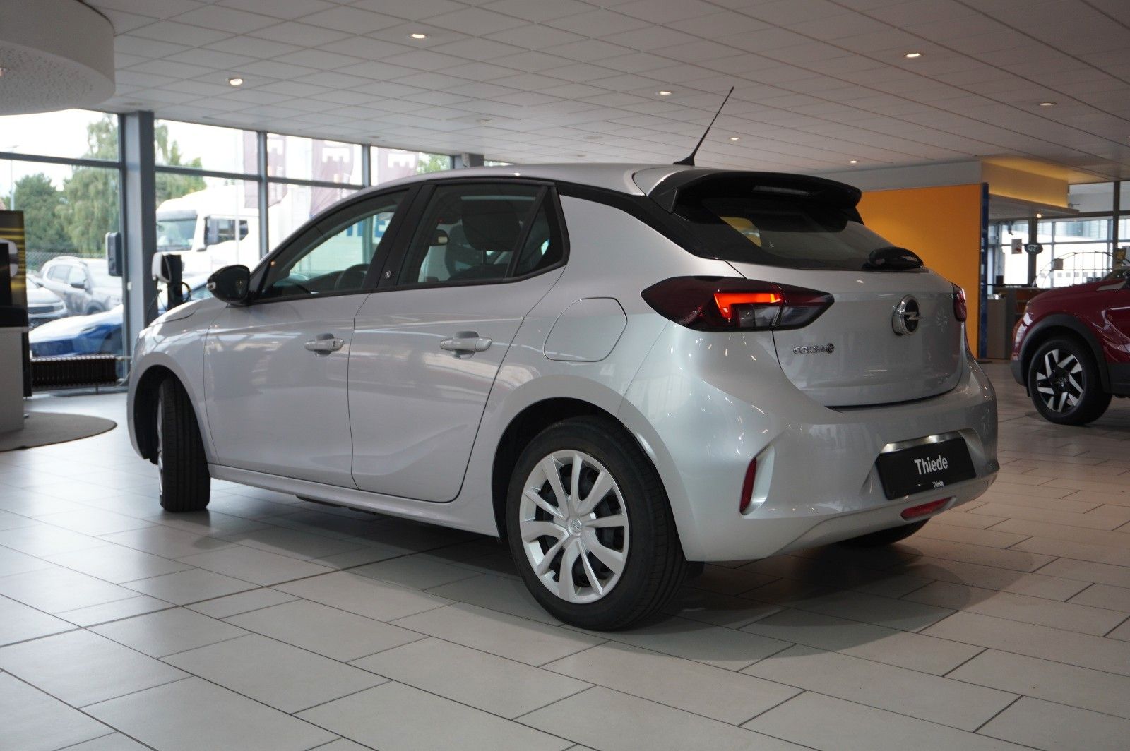 Fahrzeugabbildung Opel Corsa-e F EDITION 7KW NAVI/VIRT/TEMP/DAB/WÄRMEP.