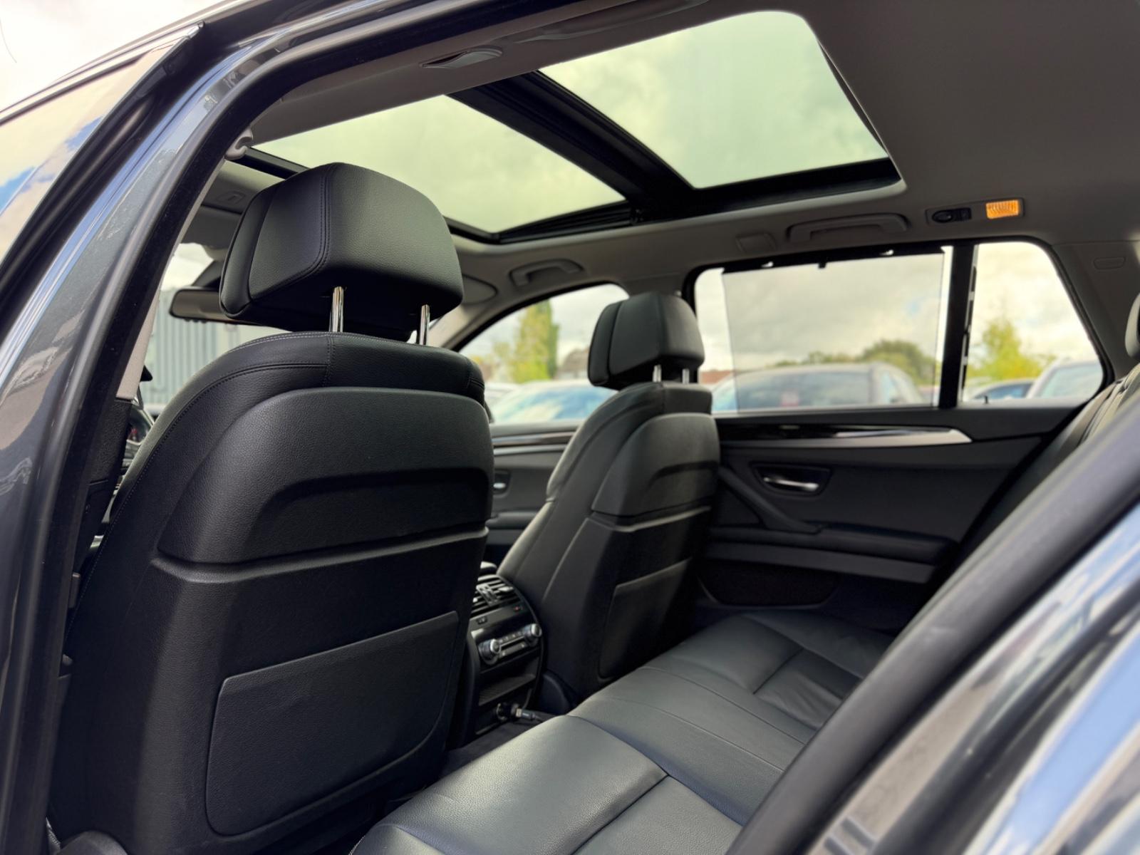 BMW 530 xDrive* H&K*HUD*PANO*LEDER*ACC*AHK*XENON*LED