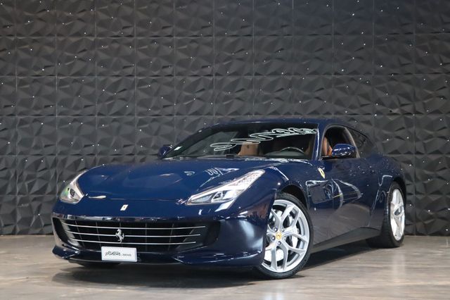 Ferrari GTC4Lusso 3.9 V8 T - JBL - Lift - Carbon - Dayto