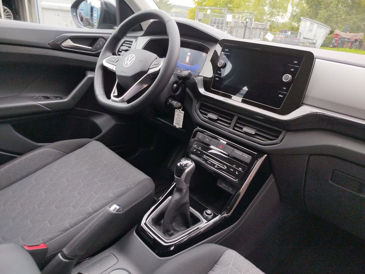 Fahrzeugabbildung Volkswagen T-Cross Start 1.0 TSI 85 kw 6-Gang