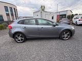 Volvo V40 Momentum Kamera*Keyless Zahnriemen Neu - Volvo V40 in Köln