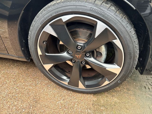 Leon 1,5eTSI DSG *Navi+ACC+FullLink+Assist.Paket