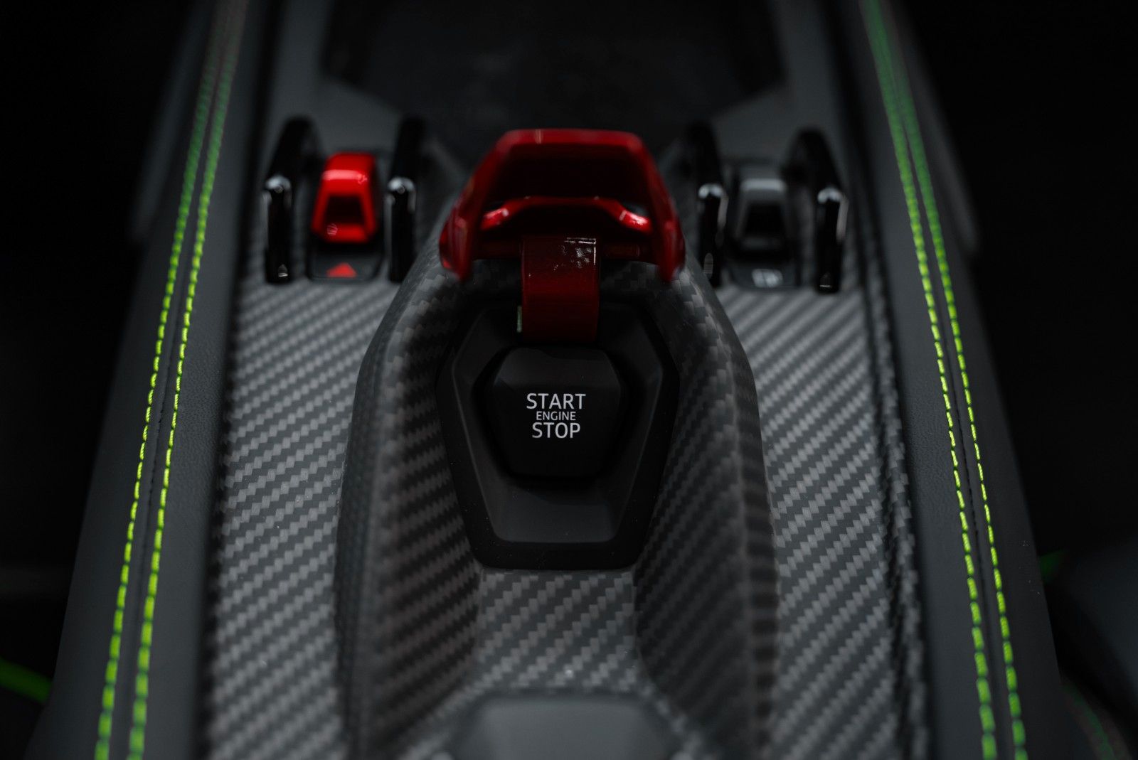 Fahrzeugabbildung Lamborghini Temerario CARBON/LIFT/STYLE PACK/PASSENGER DISP.