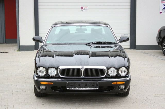 Jaguar XJ Executive 3.2