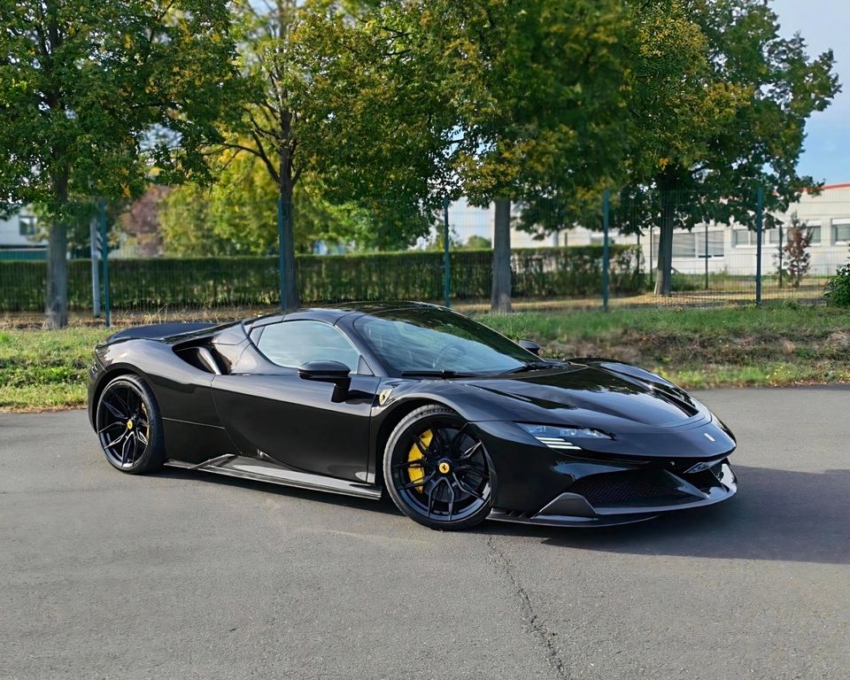 Image of Ferrari SF90
