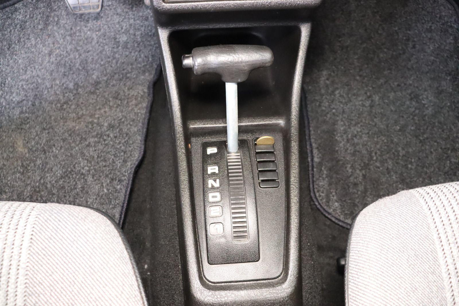 Fahrzeugabbildung Volkswagen Golf 1.6 CL * H-Zulassung * Schiebedach