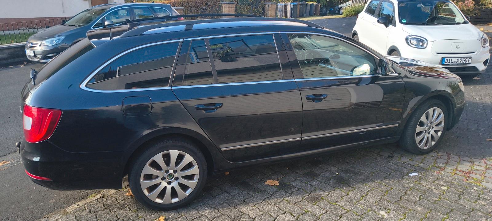 Skoda Superb 2011 — photo 6