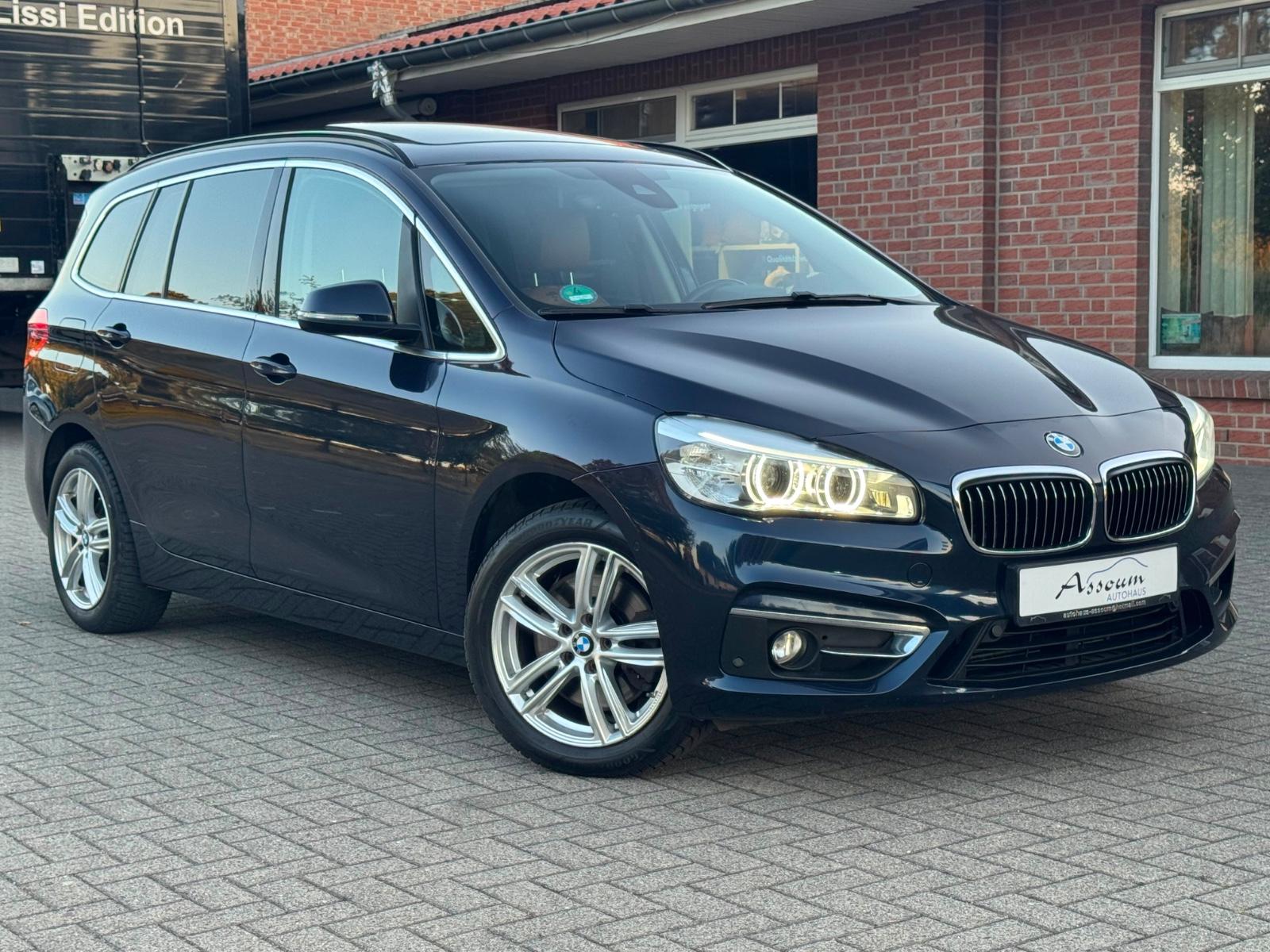 BMW 220i Luxury Sportline/LED/PANO/Kamer/H-Up/7-Sitz