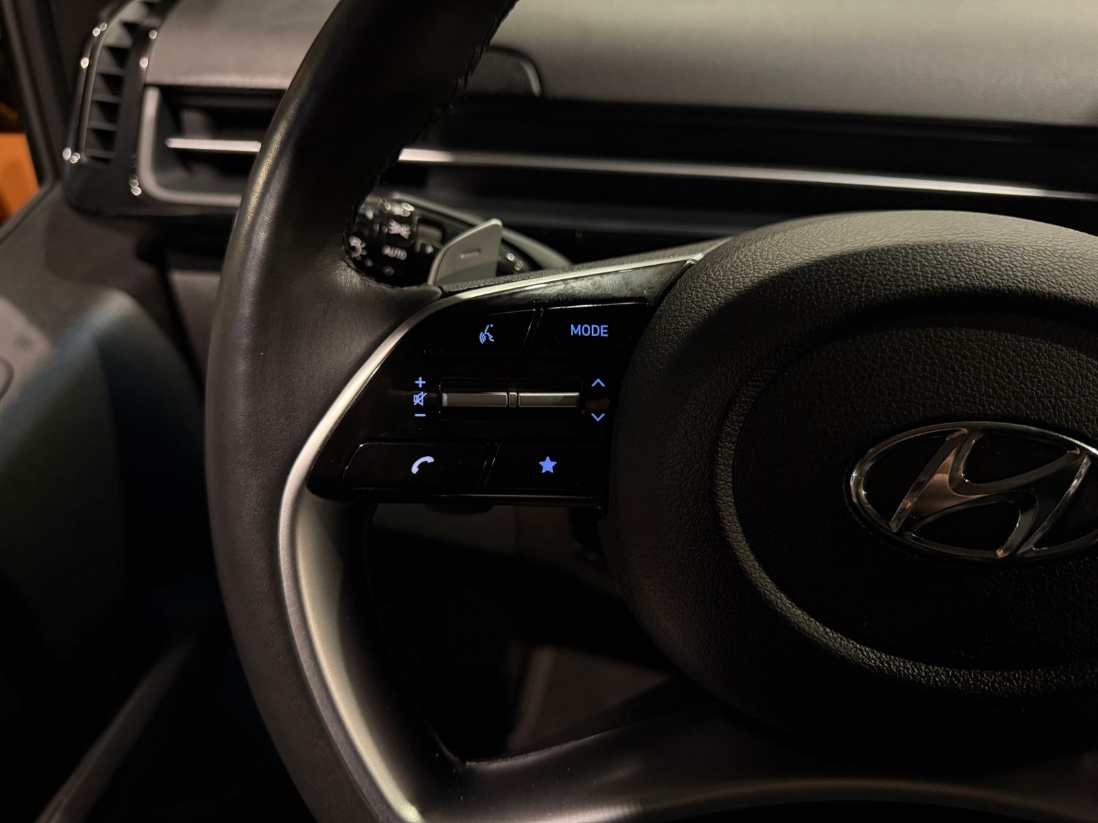 Fahrzeugabbildung Hyundai STARIA Prime 4WD PANO 360° LED NAV SHZ